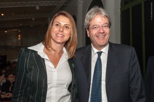 A dep. Renata Bueno e o Ministro do Exterior Paolo Gentiloni (foto de Claudio Cammarota)