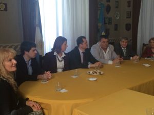 Riunione presso l'Assemblea Legislativa della Provincia di BA. Alla destra di Renata Bueno, 