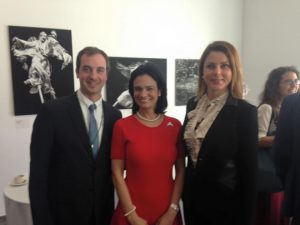 Com o colega, Mario Borghese, e a Vice-Presidente da República e Ministra do Exterior do Panamá, Isabel de Saint-Malo.