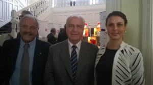 O conselheiro Comites Renato Palermo, o Ministro da Industria e Transportes, Victor Rossi e Renata.