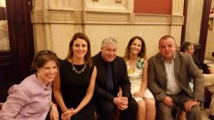 Da sinistra la Deputata Laura Coccia accanto a me, il Ministro Joao Douglas Fabricio con la moglie, a destra il Deputato Umberto d'Ottavio (foto: Anna Rita Ferrari)