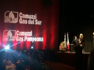 Il saluto dell'Amabsciatore teresa Castaldo al pubblico di 1.700 persone