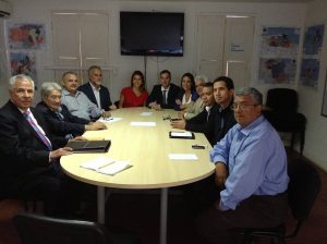 Pela ordem, começando pela esquerda, Leomagno Flores, Partido Acción Democrática, estado de Táchira, Josè Gregorio Hernández, Partido Proyecto Venezuela, estado de Aragua. Eduardo Gomez Sigala, Independiente, estado de Lara. Os italianos Renata Bueno e Mario Borghese. Maria Corina Machado, Independiente, estado de Miranda. José Manuel Gonzàlez, Independiente, estado de Guàrico. Freddy Marcano, Partido Acción Democrática, estado de Mérida. Juan Guaidó, Partido Voluntad Popular, estado de Vargas. Luis Barragan, Partido Copei, estado de Aragua.