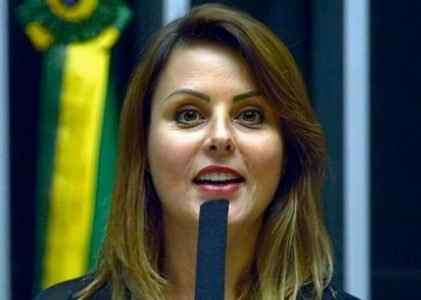 Quem é a primeira deputada ítalo-brasileira eleita pelo colégio eleitoral da América do Sul