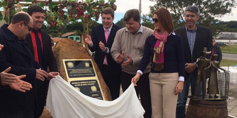Nova Veneza e Crici&uacute;ma SC