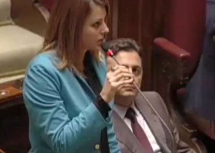 Declaração de confiança da Deputada ao Governo de Gentiloni