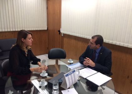 Deputada se reúne com Juiz Do Cnj para falar sobre vigência da Convenção da Apostila de Haia