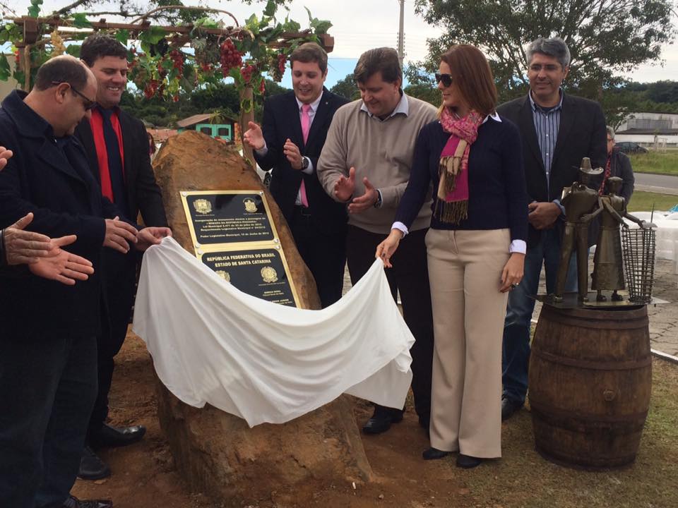 Renata Bueno presente nas comemorações da Semana da República Italiana em Nova Veneza