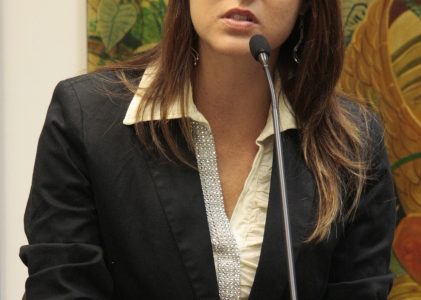 Renata Bueno será candidata à reeleição a deputada na Itália