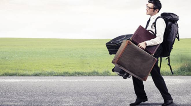 SIAMO ANCORA UN PAESE D’EMIGRAZIONE: NEL 2016 SONO PARTITI IN 124 MILA