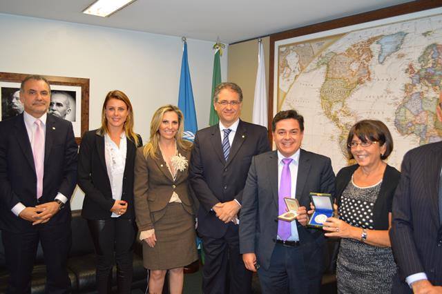 Vice-presidente da Câmara da Itália é recebida por Renata Bueno em Brasília