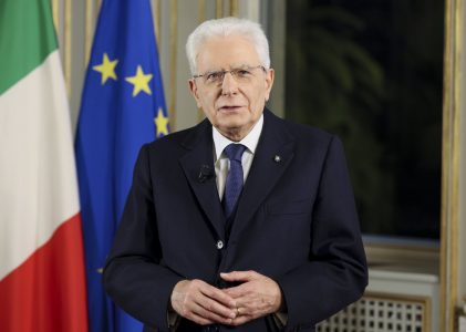 Em boas mãos: Itália mantém Mattarella no poder em ritmo de retomada econômica