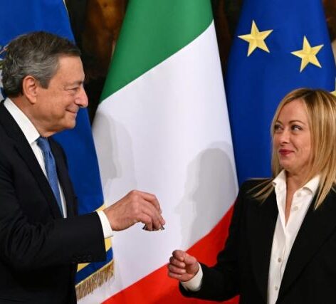 Em meio a tensões, Itália dá boas-vindas à nova primeira-ministra