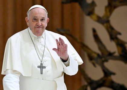 Papa Francisco: Um líder que desafia tradições e toca corações